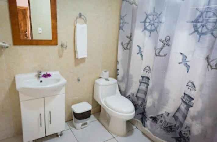 Hostal Tu'U Koihu Hanga Roa Ngoại thất bức ảnh